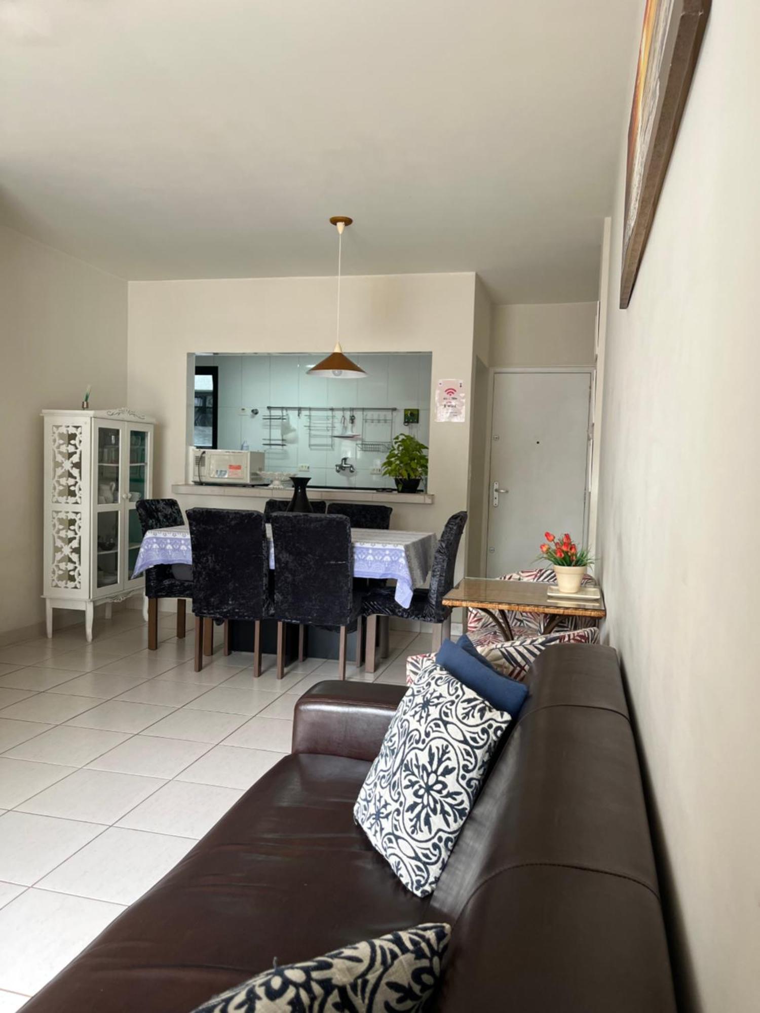 Apartamento Amplo: Praia Próxima em Área Nobre do Guarujá Exterior photo